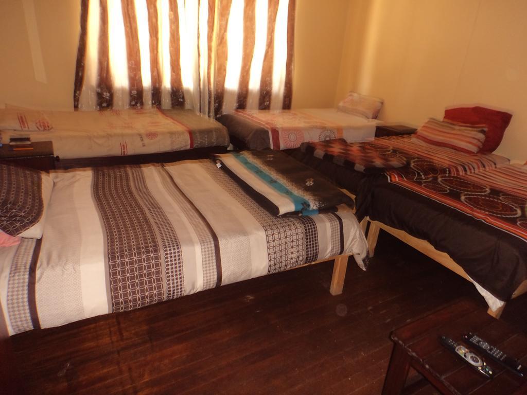 Skippers Backpackers Cc Walvisbaai Buitenkant foto